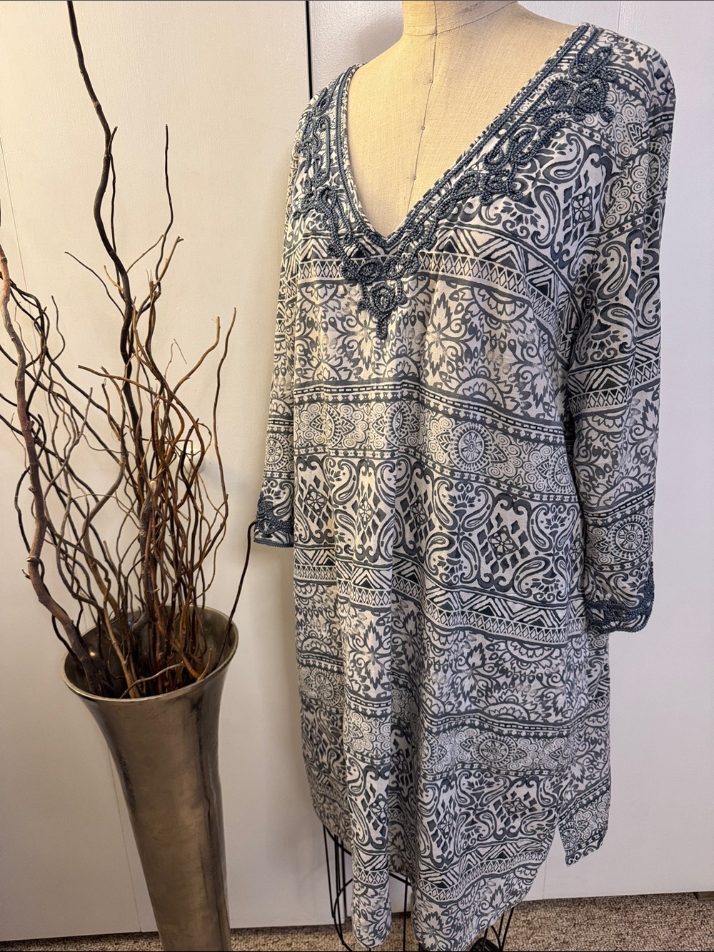 Lands' End White and Navy Paisley V-Neck Swim Coverup - Picture 1 of 8